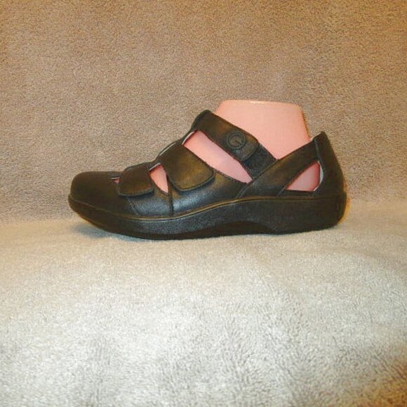 Alegria TRAQ Black Out LEATHER Comfort Size 38 US 8 8.5 SANDALS Fisherman ADJUST - Picture 2 of 13